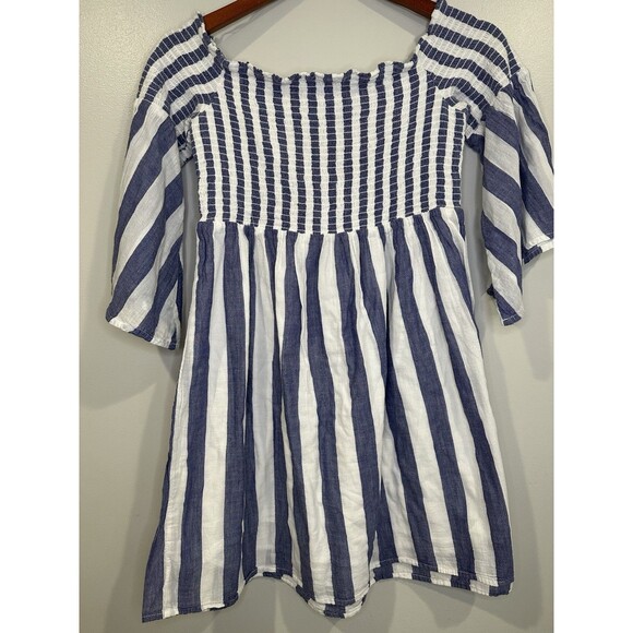 Lucky Brand Top Shirt Womens‎ Medium White Blue Striped Smocking Tunic Bell - Picture 2 of 7